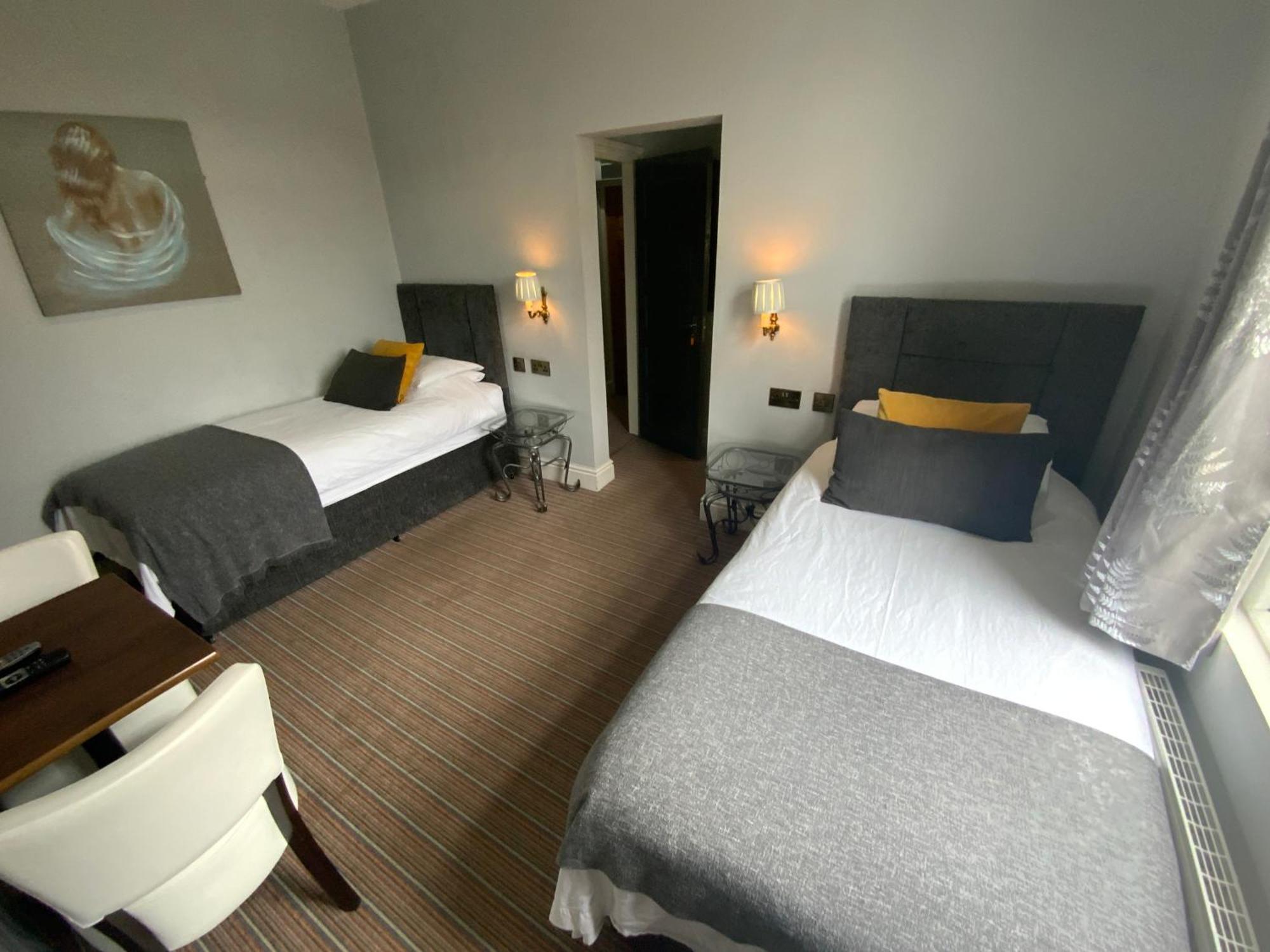 Wheldale Hotel Castleford Extérieur photo